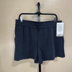 Lululemon Softstreme High-Rise Short 4" Black Size 14